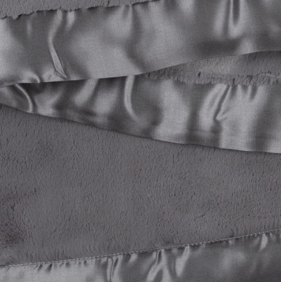 LITTLE GIRAFFE Luxe Baby Blanket in Charcoal - Picture 2 of 5